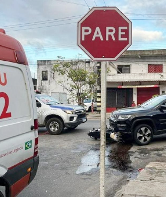 Colisão entre carro e motocicleta termina com um morto e um preso em Aracaju
