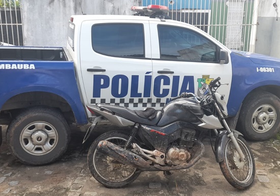 Policiais militares da 3ª cia/6°bpm recuperam mais uma motocicleta tomada de assalto em Umbaúba.