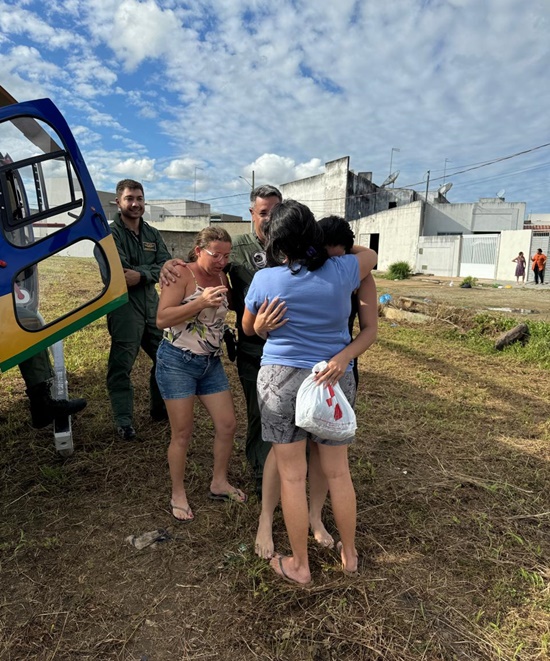 GTA resgata jovem após queda que a deixou isolada em cachoeira na região de Campo do Brito