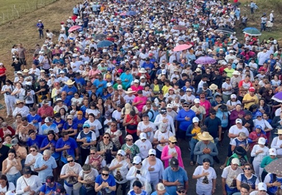 Romeiros participam da 21° Romaria de Nossa Senhora Aparecida