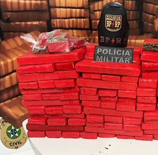 BPRp aprende 76kg de drogas e realiza prisão por tráfico em Aracaju