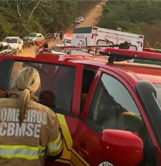 Grave acidente com ônibus que transportava crianças e jovens em Nossa Senhora das Dores